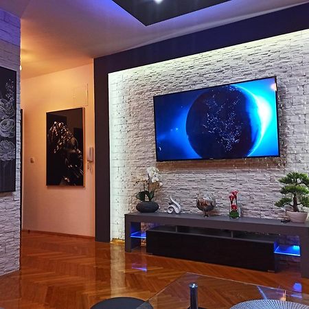Apartman Aurelius - Private Parking Осієк Екстер'єр фото