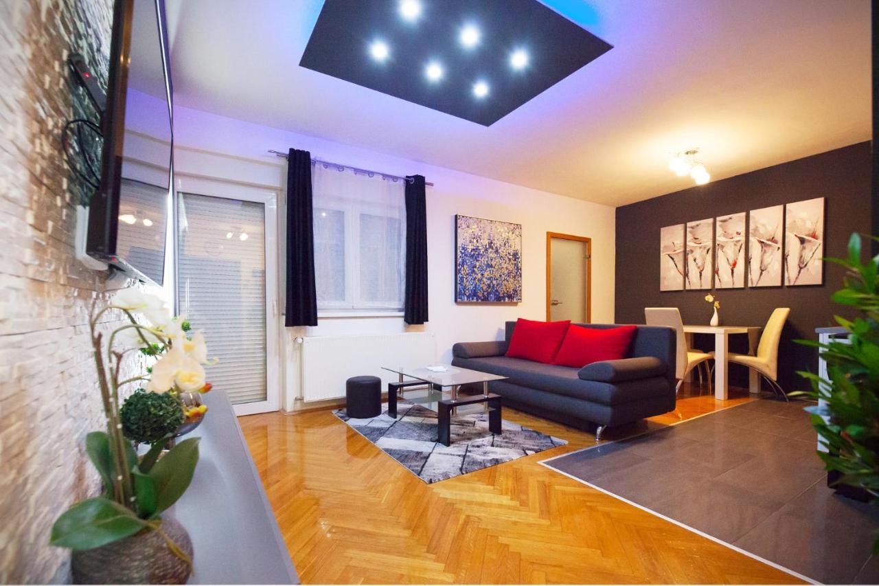 Apartman Aurelius - Private Parking Осієк Екстер'єр фото