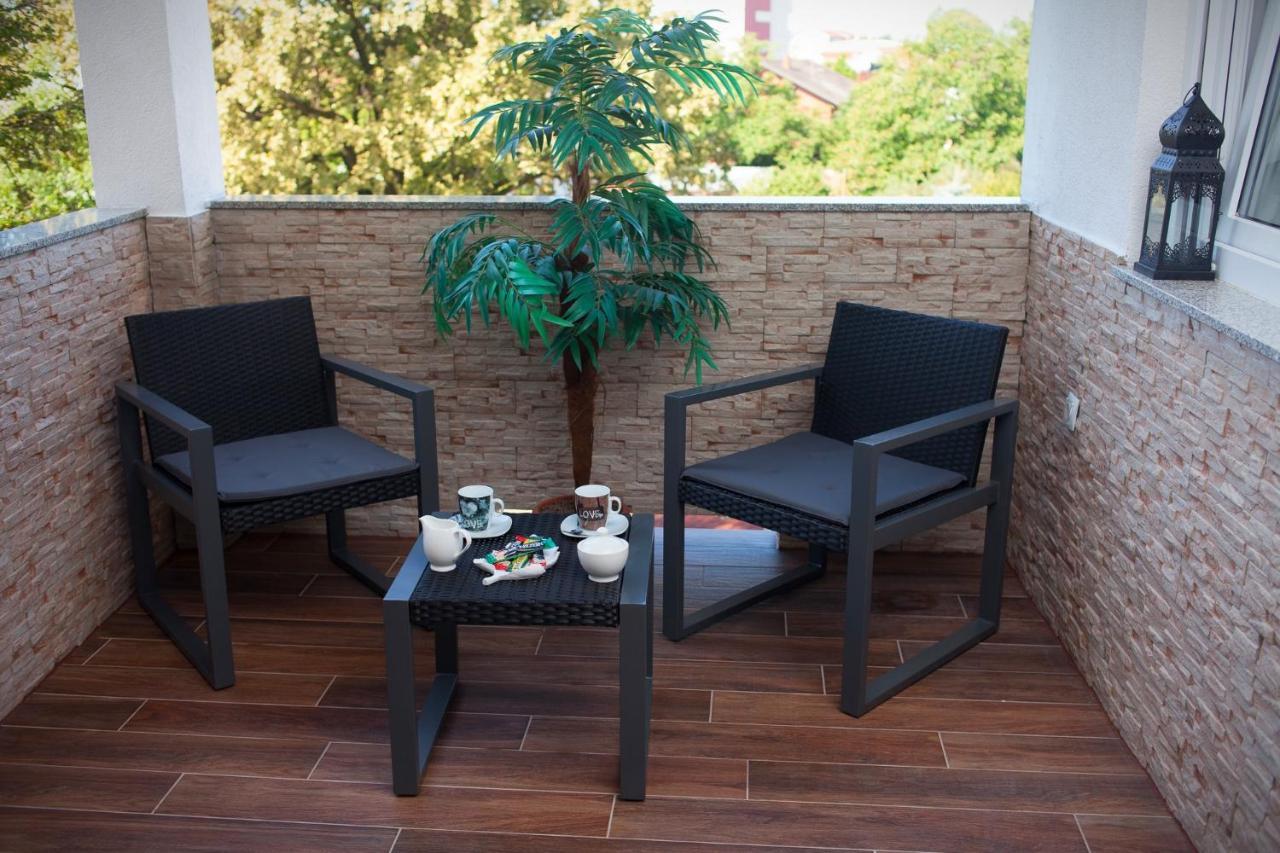 Apartman Aurelius - Private Parking Осієк Екстер'єр фото