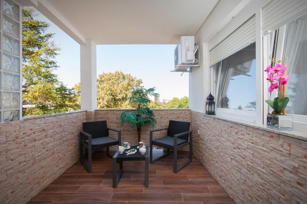 Apartman Aurelius - Private Parking Осієк Екстер'єр фото